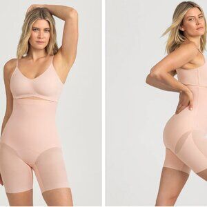 Honeylove SuperPower Short NWT in Small